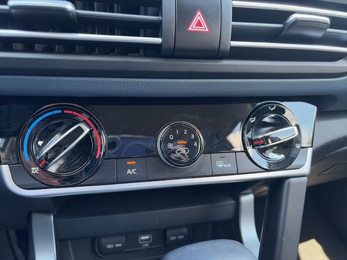 Used 2021 Kia Seltos S FWD image 20