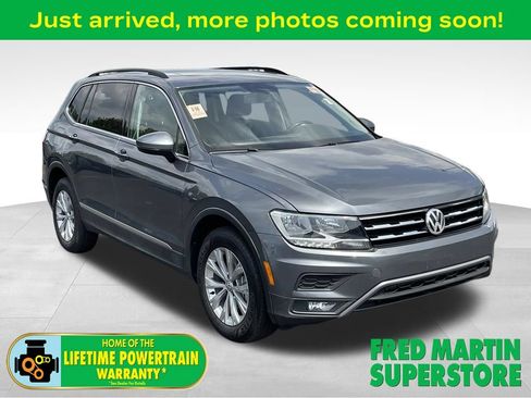Used 2018 Volkswagen Tiguan SEL AWD/4WD image 1