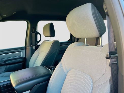 Used 2021 RAM 1500 Big Horn image 18
