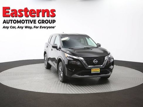 Used 2023 Nissan Rogue S AWD/4WD image 52