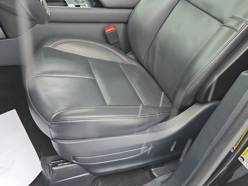 Used 2025 Lincoln Aviator AWD image 11