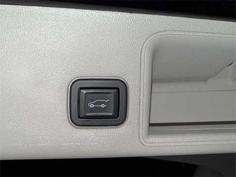 Used 2020 GMC Terrain Denali w/ Denali Premium Package image 18