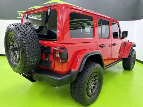 Used 2021 Jeep Wrangler Unlimited Rubicon w/ Xtreme Recon 35" Tire Package AWD/4WD image 9