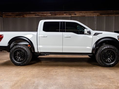 Used 2025 Ford F150 Raptor image 11