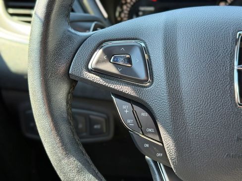 Used 2017 Lincoln MKC Premiere image 19