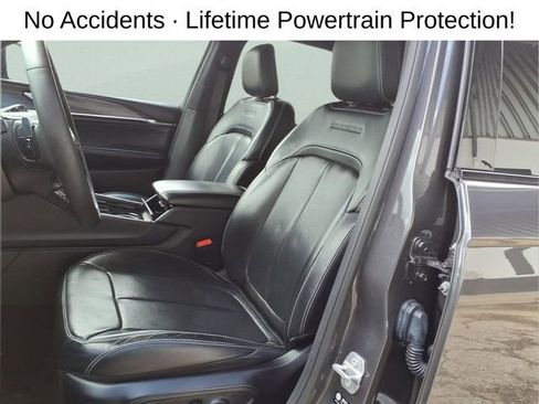 Used 2023 Jeep Grand Cherokee L Overland AWD/4WD image 12