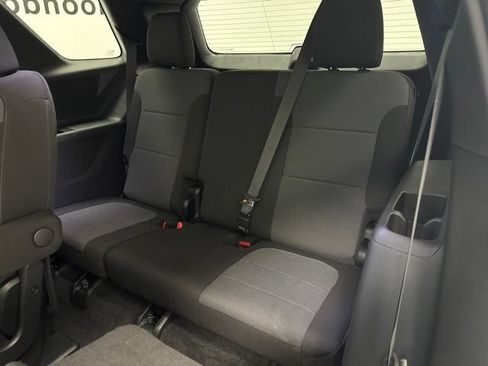 Used 2023 Chevrolet Traverse LT FWD image 26