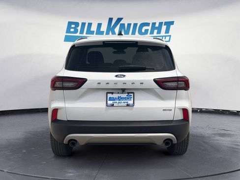 Used 2023 Ford Escape AWD image 4