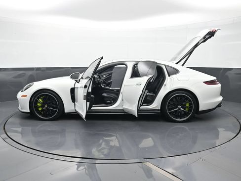 Certified 2019 Porsche Panamera Turbo S w/ Premium Package Plus AWD/4WD image 30