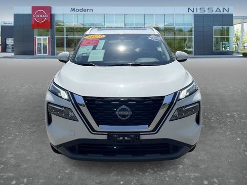 Certified 2023 Nissan Rogue SV w/ SV Premium B Package AWD/4WD image 2