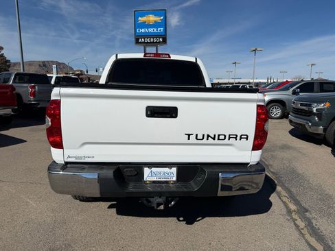 Used 2018 Toyota Tundra SR5 w/ TRD Off Road Package image 7