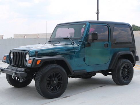 Used 1998 Jeep Wrangler SE AWD/4WD image 14