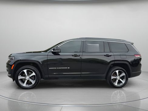 Used 2024 Jeep Grand Cherokee L Limited image 15