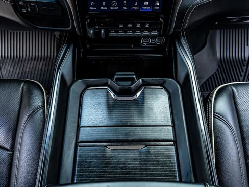 Used 2024 RAM 3500 Limited image 29