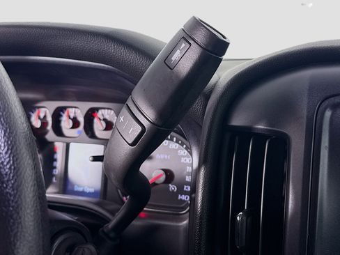 Used 2019 Chevrolet Silverado 1500 Custom w/ Custom Convenience Package RWD image 19