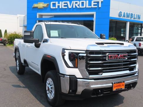 Used 2024 GMC Sierra 2500 SLE w/ SLE Convenience Package AWD/4WD image 1