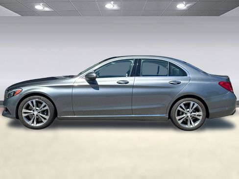 Used 2017 Mercedes-Benz C 300 Sedan image 2