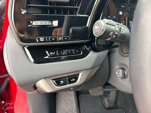 Used 2025 Lexus RX 350 Premium w/ Accessory Package (Z1) FWD image 33