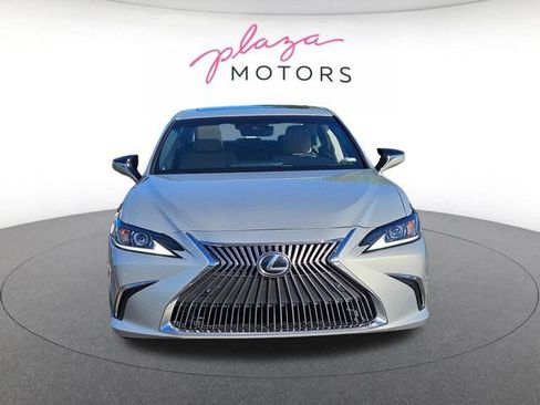 Used 2020 Lexus ES 350 w/ Premium Package FWD image 2