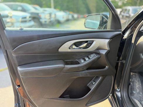 Used 2019 Chevrolet Traverse LT w/ LPO, Floor Liner Package AWD/4WD image 25