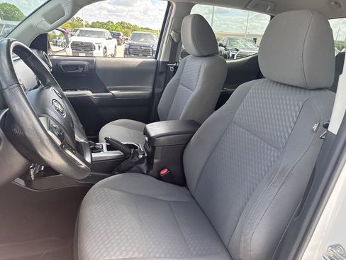 Used 2020 Toyota Tacoma SR5 image 26