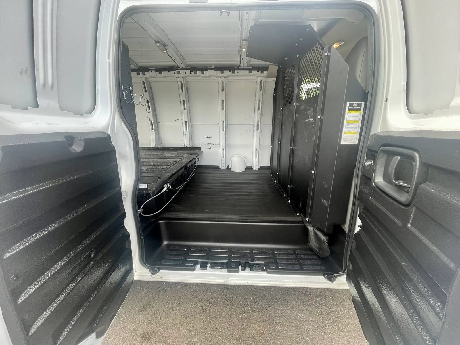 Used 2022 Chevrolet Express 2500 w/ Driver Convenience Package RWD image 11