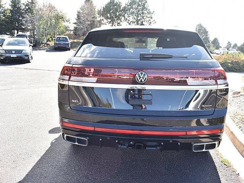 New 2026 Volkswagen Atlas Cross Sport SEL Premium R-Line image 5