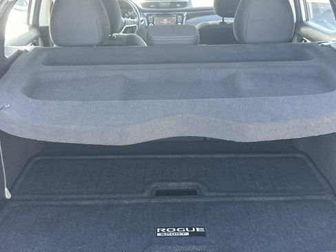 Used 2017 Nissan Rogue Sport SV w/ SV Premium Package image 20