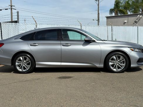 Used 2018 Honda Accord LX image 6