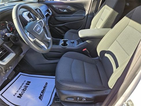 Used 2022 GMC Terrain SLE w/ Driver Convenience Package image 7
