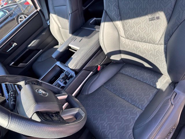 Used 2025 Toyota Sequoia Limited w/ Tow Technology Package AWD/4WD image 19