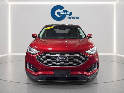 Used 2019 Ford Edge Titanium w/ Cold Weather Package AWD/4WD image 2