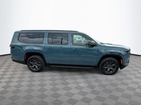 New 2026 Jeep Grand Wagoneer L Limited AWD/4WD image 4
