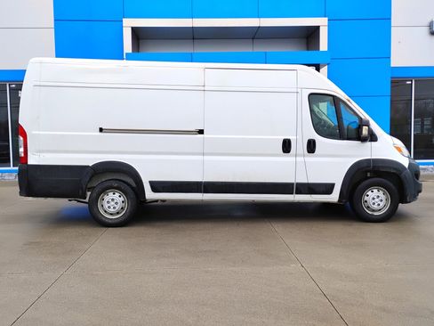 Used 2023 RAM ProMaster 3500 w/ Convenience Group image 19