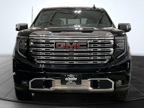 Used 2024 GMC Sierra 1500 Denali w/ Technology Package AWD/4WD image 3