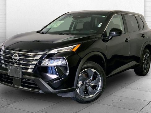 Used 2025 Nissan Rogue SV AWD/4WD image 12