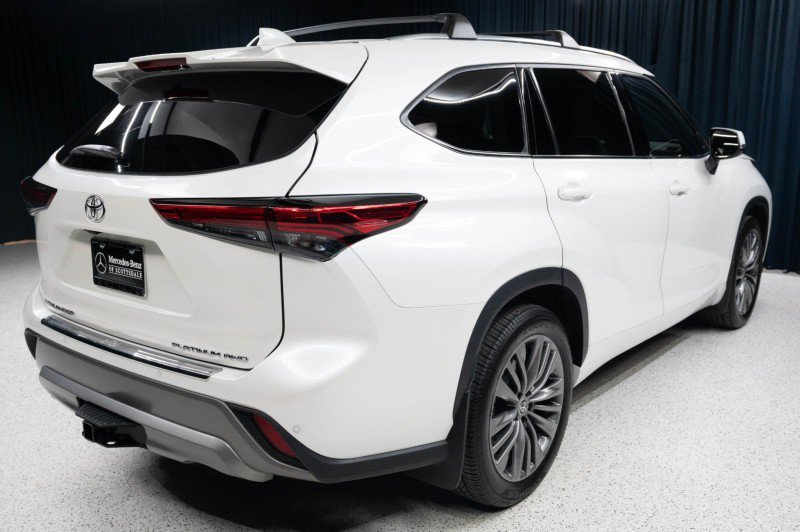 Used 2021 Toyota Highlander Platinum AWD/4WD image 5