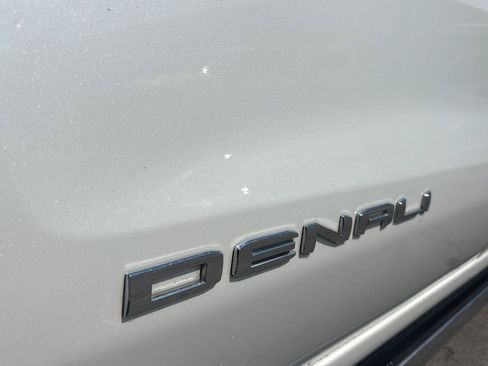 Used 2023 GMC Sierra 1500 Denali AWD/4WD image 10