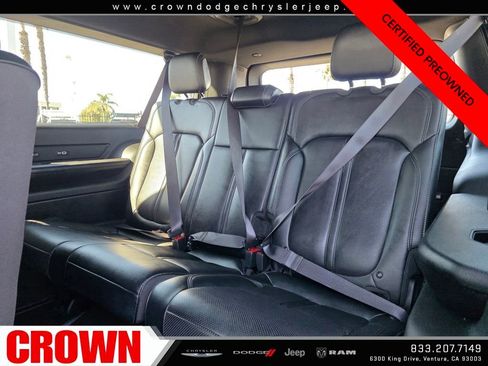 Certified 2024 Jeep Wagoneer L Series III w/ Flexible Seating Group image 22