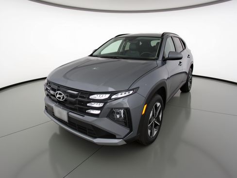 Used 2025 Hyundai Tucson SEL image 3