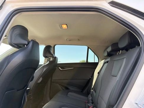 Used 2025 Kia Niro Wind FWD image 12