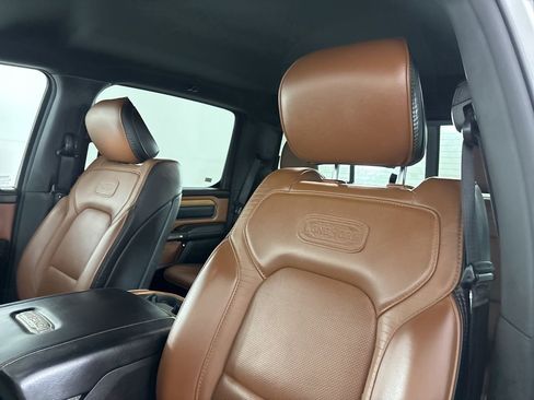 Used 2022 RAM 1500 Limited w/ Bed Utility Group image 11