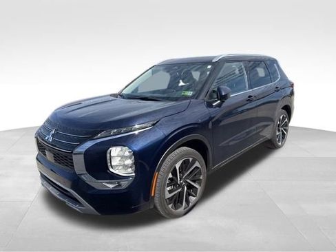 Used 2024 Mitsubishi Outlander SEL AWD/4WD image 2