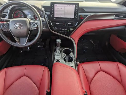 Used 2022 Toyota Camry XSE image 11