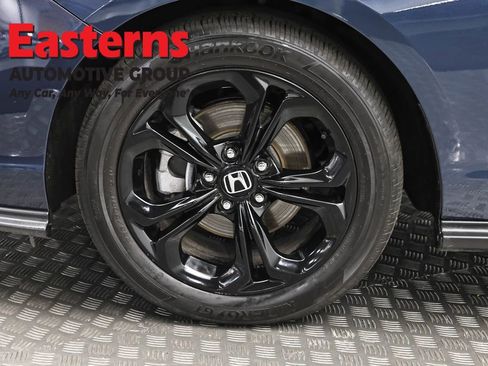 Used 2025 Honda Accord SE image 33
