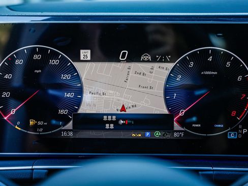 New 2026 Mercedes-Benz GLS 450 4MATIC image 23