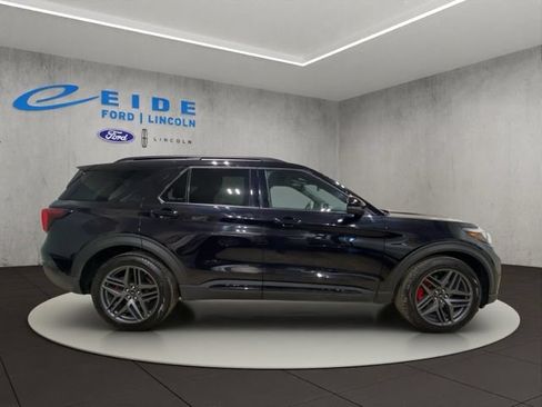 Certified 2025 Ford Explorer ST AWD/4WD image 7