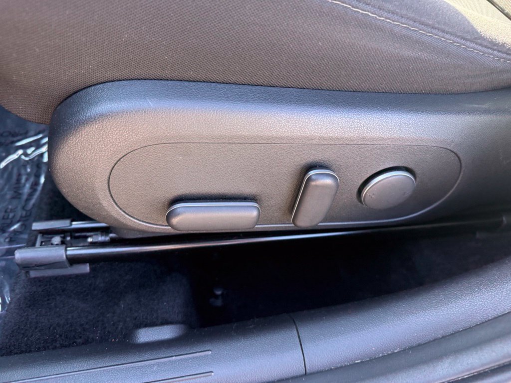 Used 2025 Hyundai Kona SEL AWD/4WD image 12