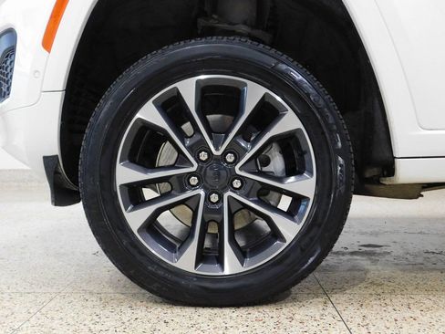 Used 2022 Jeep Grand Cherokee L Overland w/ Luxury Tech Group IV image 21