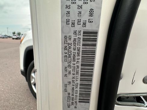 Used 2019 Jeep Compass Limited AWD/4WD image 9